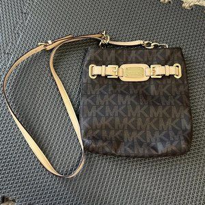 Michael Kors Signature Cross Body Bag